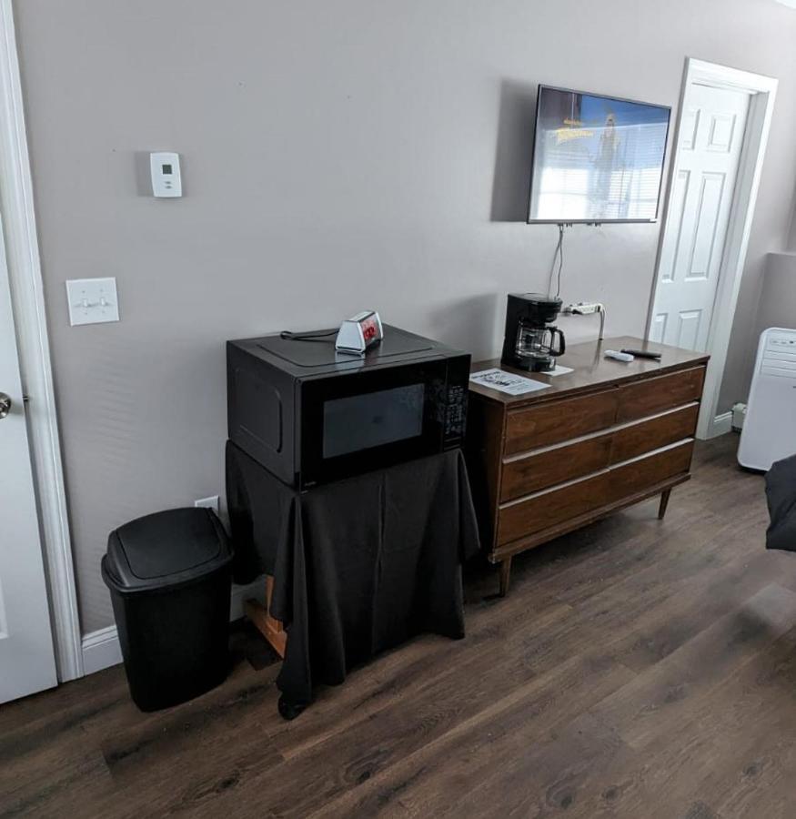 Private Room And Bathroom Providence Exterior foto